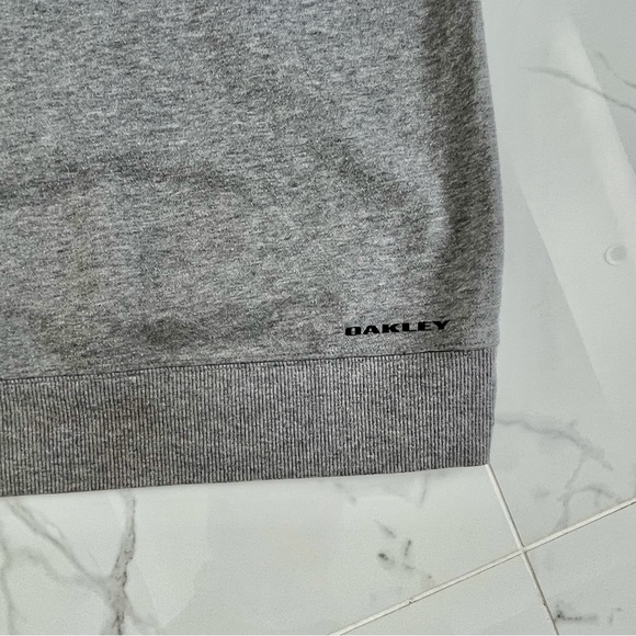 Oakley hoodie - Picture 8 of 8